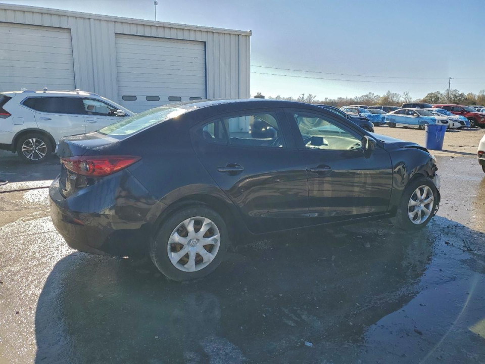 Mazda 3 2018 — Copart