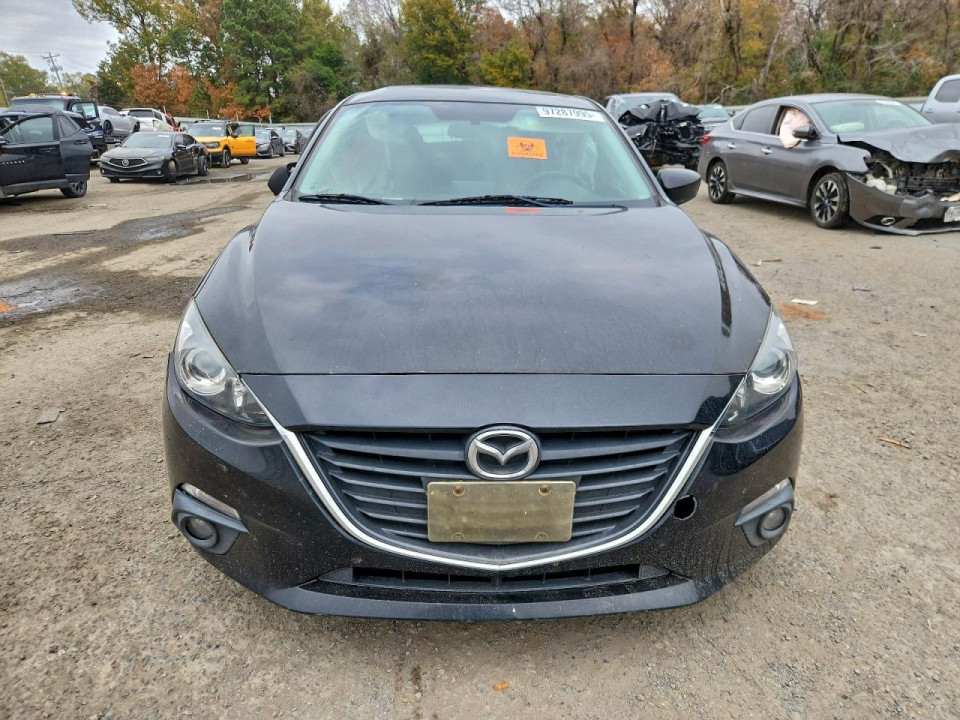 Mazda 3 2015 — Copart