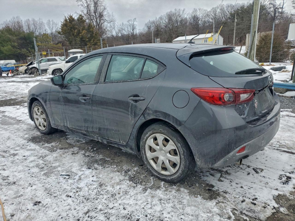 Mazda 3 2015 — Copart