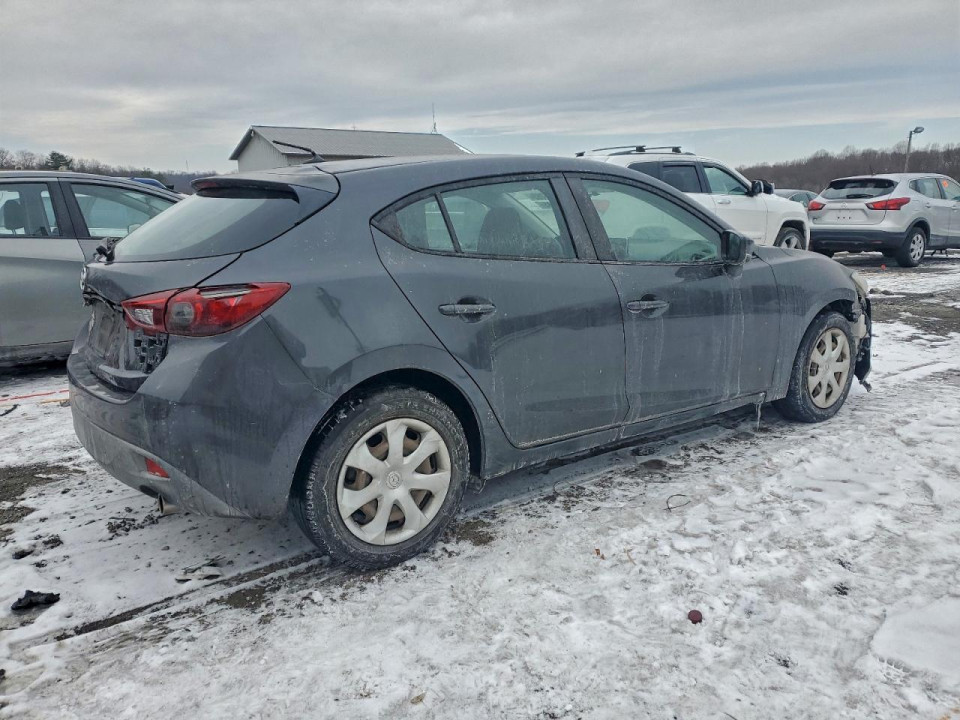Mazda 3 2015 — Copart
