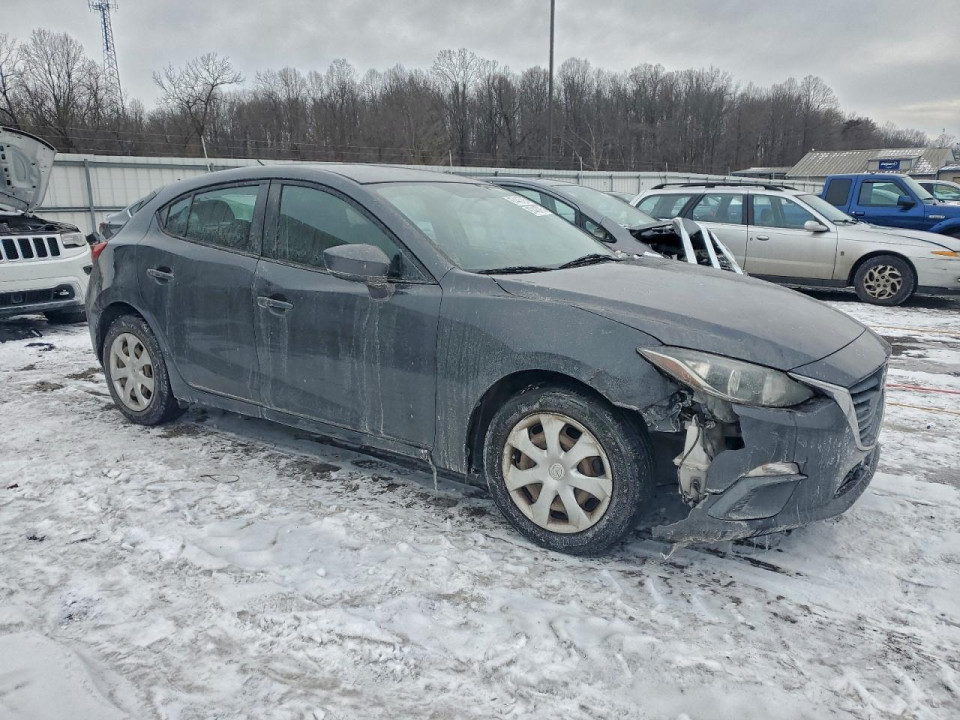 Mazda 3 2015 — Copart