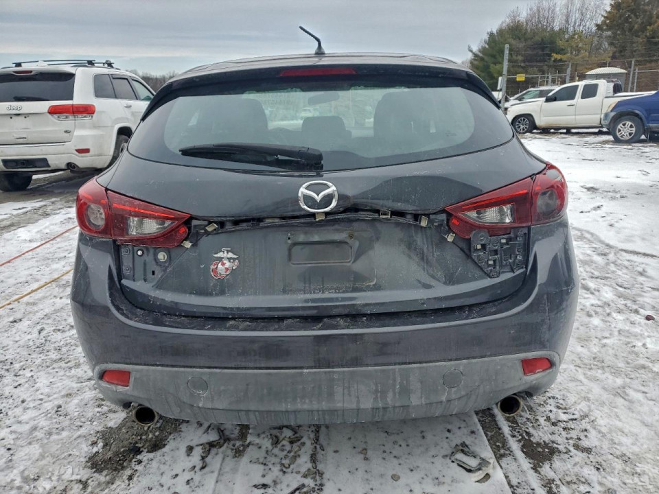 Mazda 3 2015 — Copart