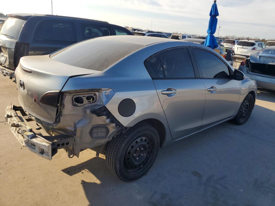 Mazda 3 2011 — Copart