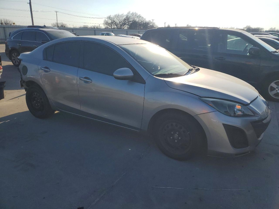 Mazda 3 2011 — Copart