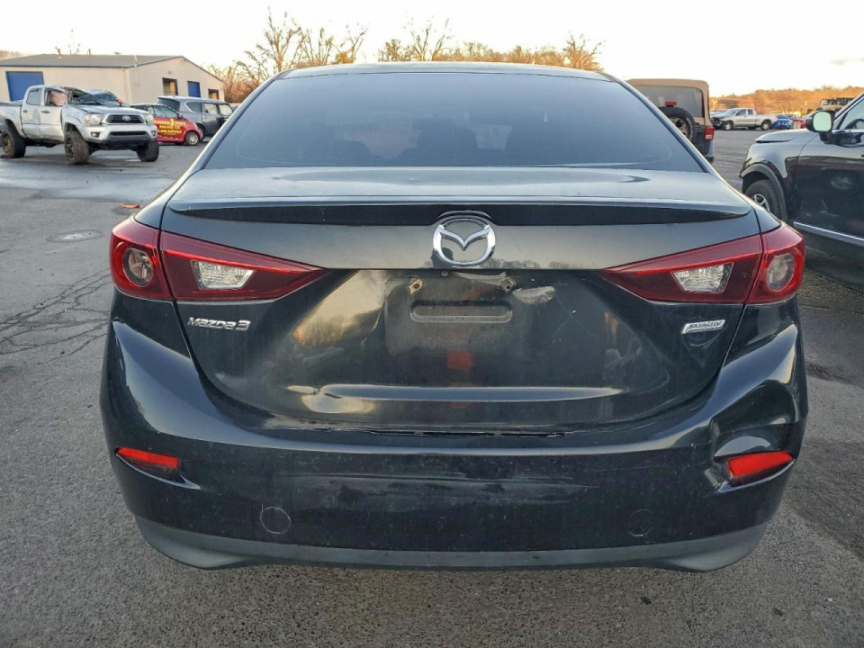 Mazda 3 2015 — Copart
