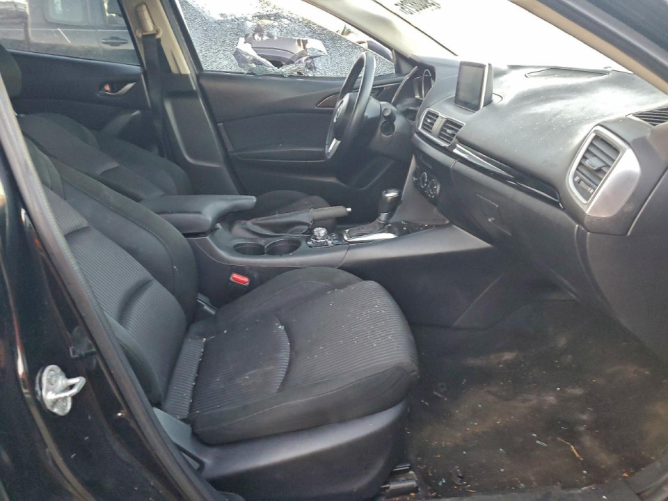 Mazda 3 2015 — Copart