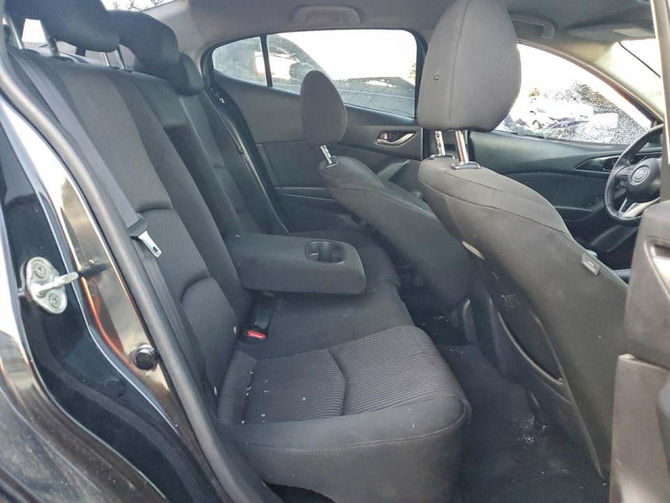Mazda 3 2015 — Copart