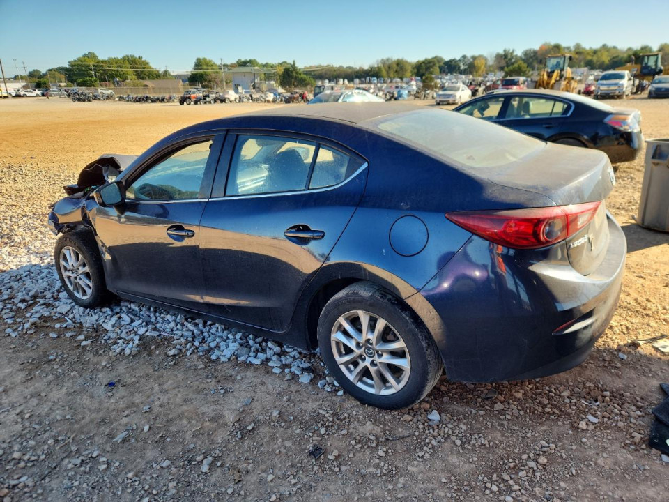 Mazda 3 2016 — Copart