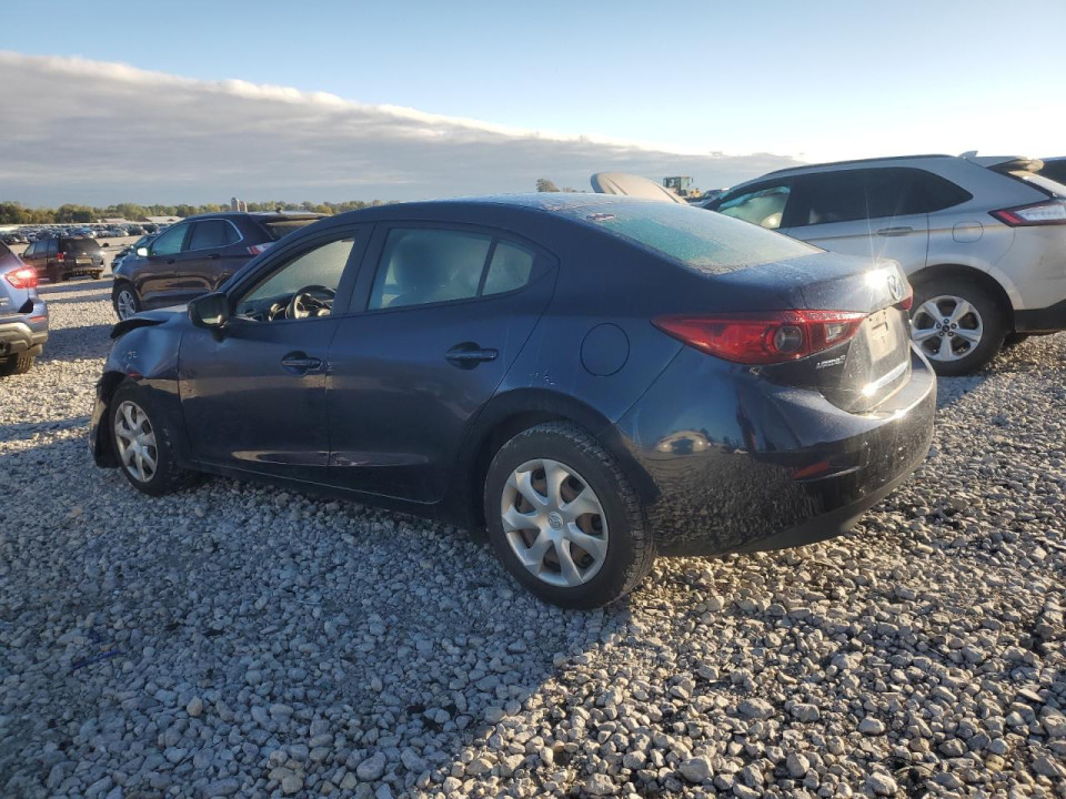 Mazda 3 2017 — Copart