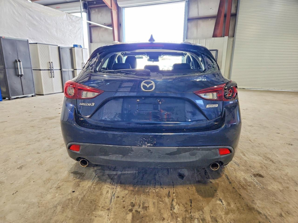 Mazda 3 2015 — Copart