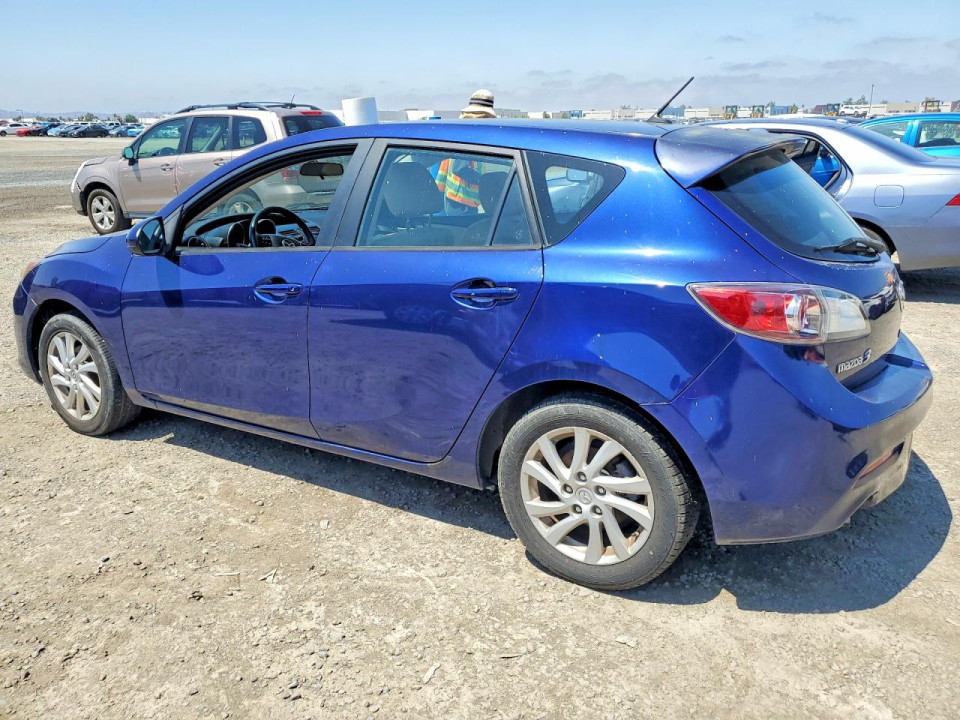 Mazda 323 2012 — Copart