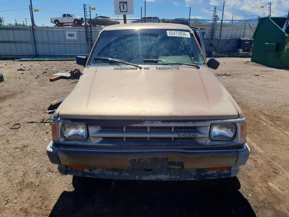 Mazda B2000 1986 — Copart
