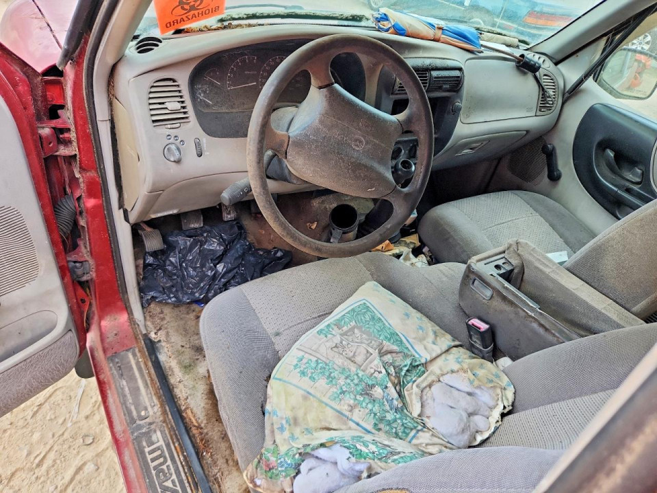 Mazda B2500 1998 — Copart