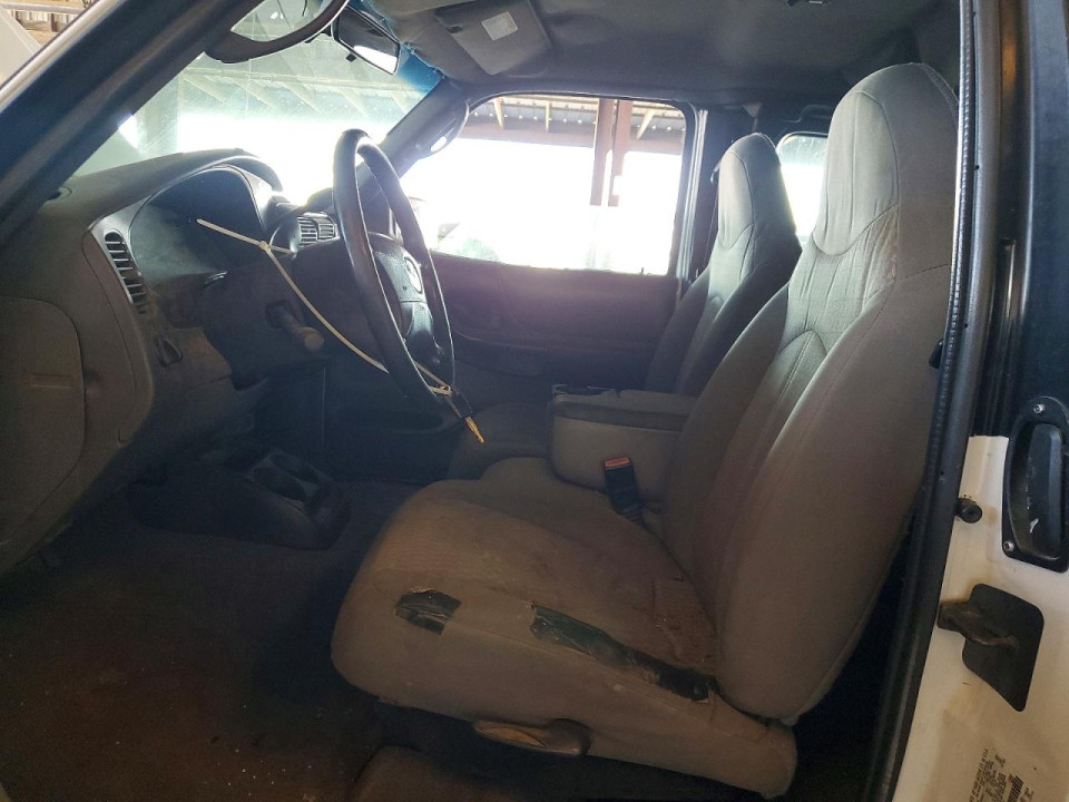 Mazda B3000 2003 — Copart