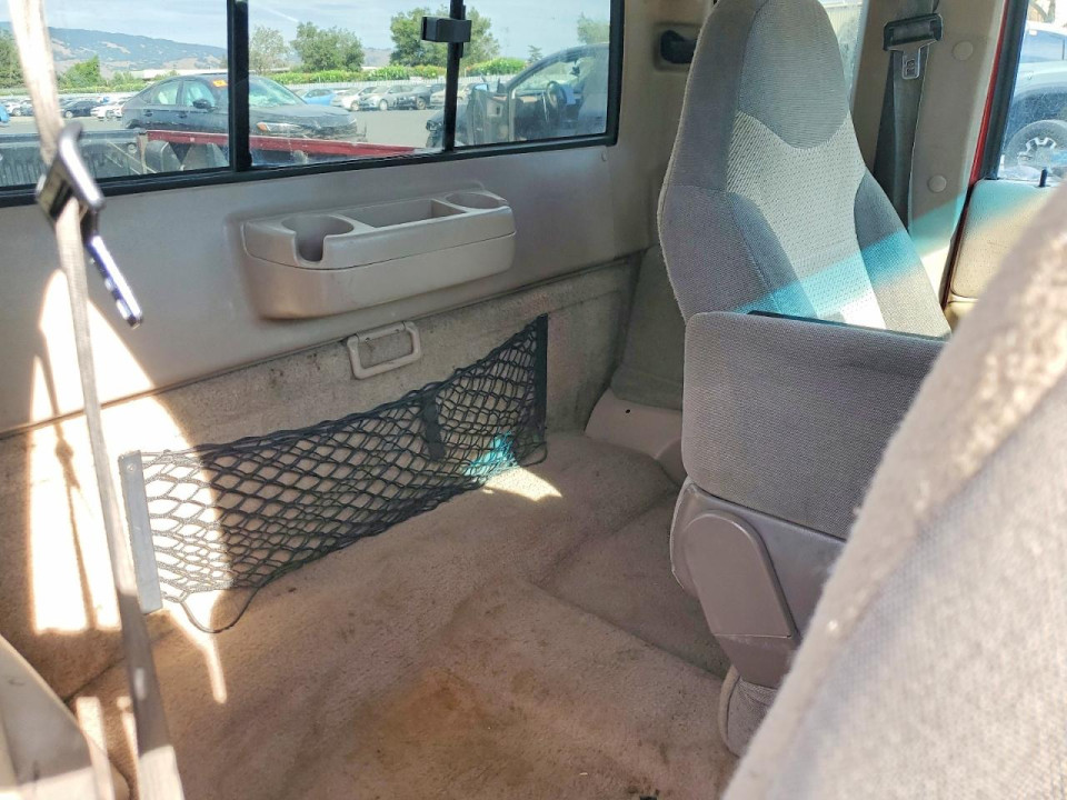 Mazda B3000 1998 — Copart