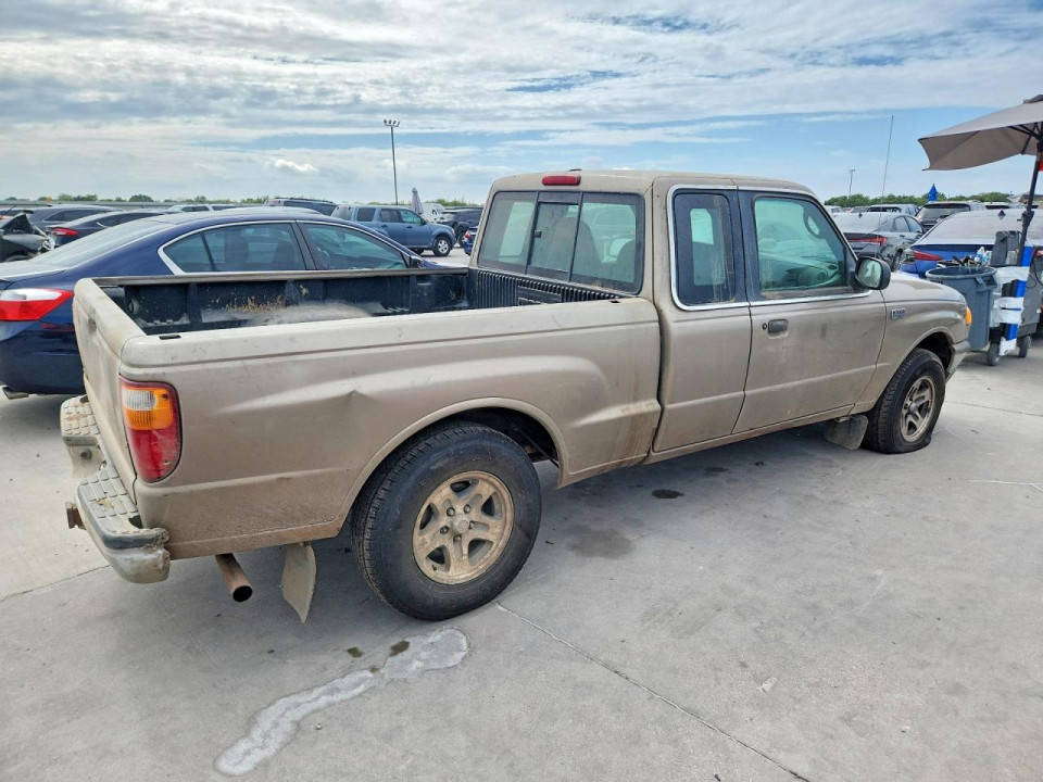 Mazda B3000 2003 — Copart