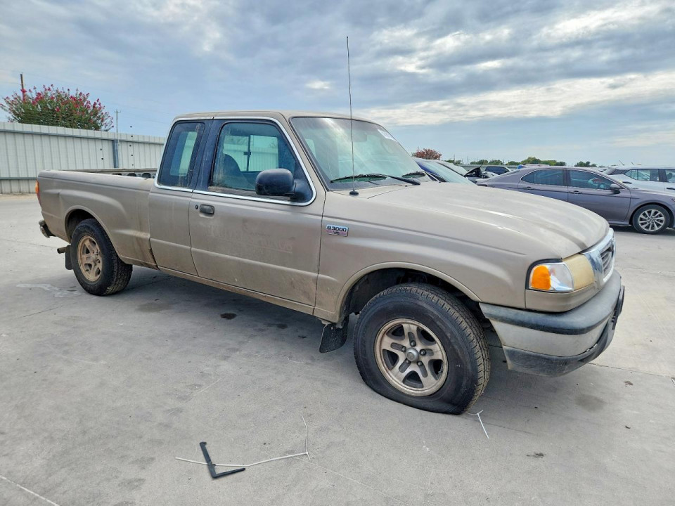 Mazda B3000 2003 — Copart