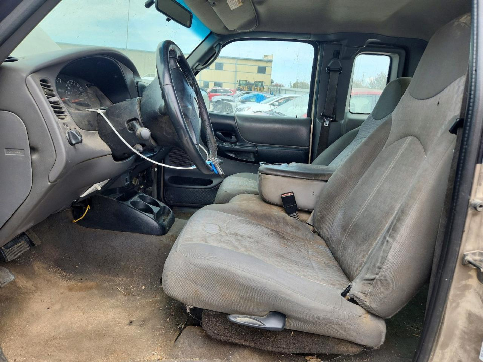 Mazda B3000 2003 — Copart