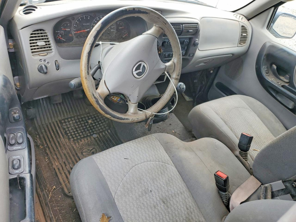 Mazda B3000 2001 — Copart