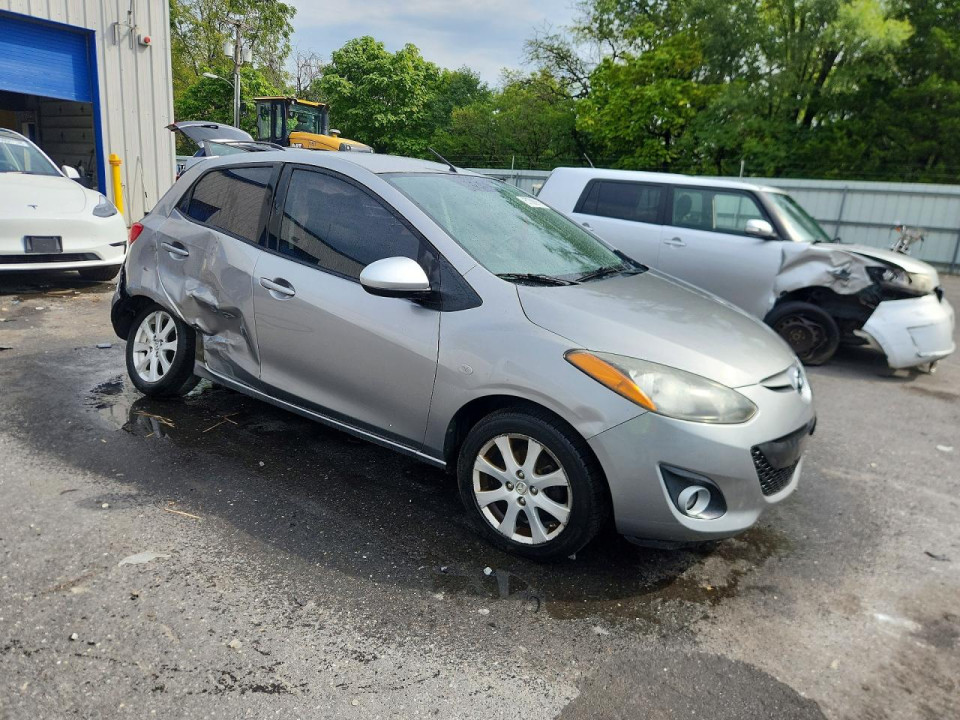 Mazda MAZDA 2 2011 — Copart