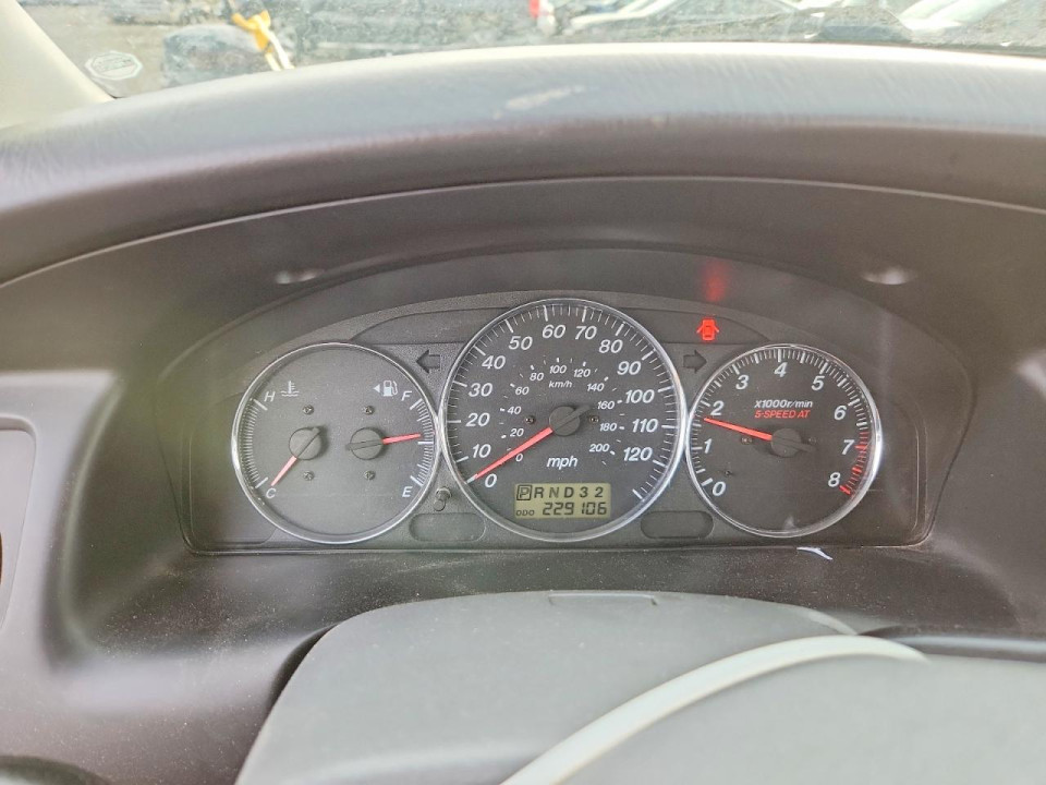 Mazda MPV 2004 — Copart