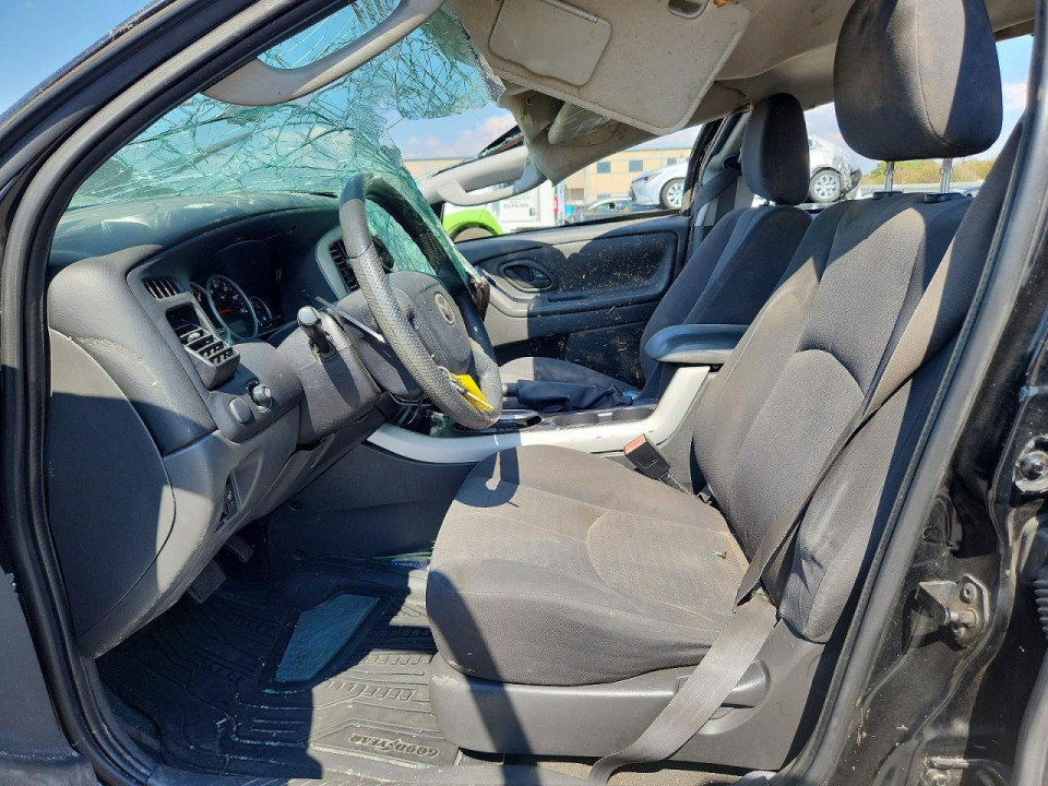 Mazda TRIBUTE 2005 — Copart