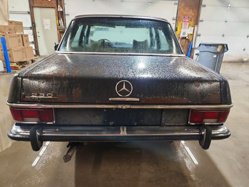 Mercedes-Benz 230-CLASS 1971 — Copart