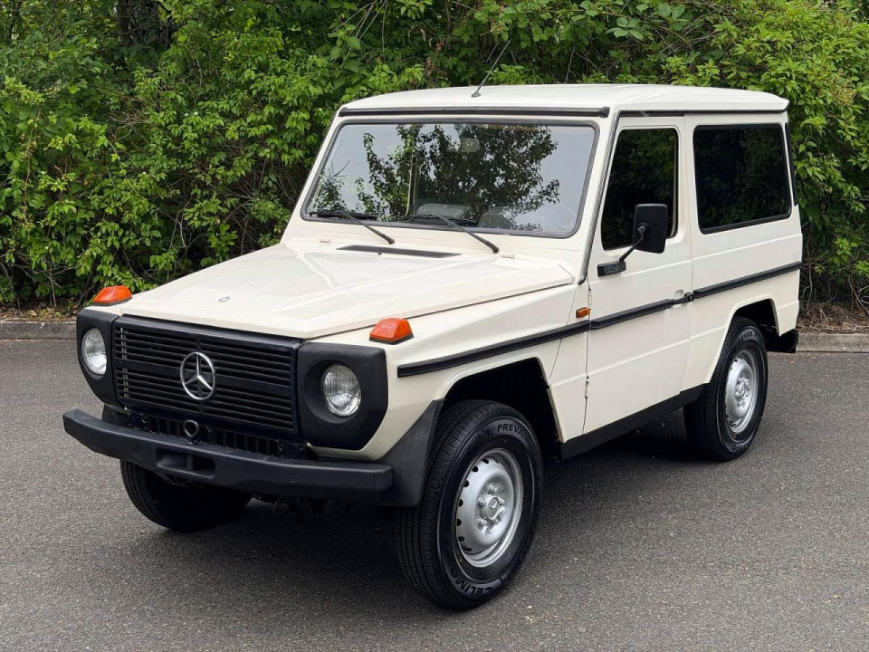 Mercedes-Benz 240-CLASS 1982 — Copart