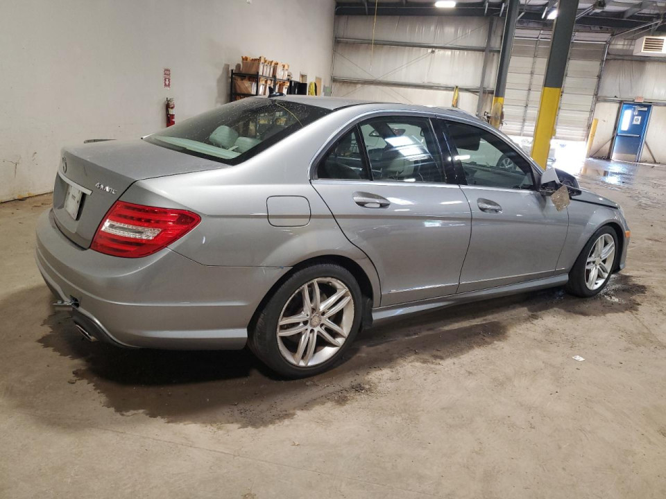 Mercedes-Benz C-CLASS 2012 — Copart