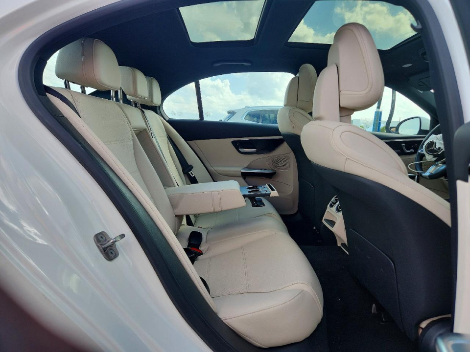 Mercedes-Benz C-CLASS 2026 — Copart