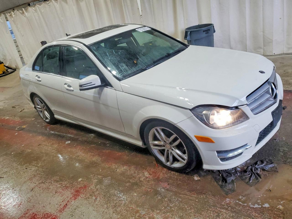 Mercedes-Benz C-CLASS 2012 — Copart