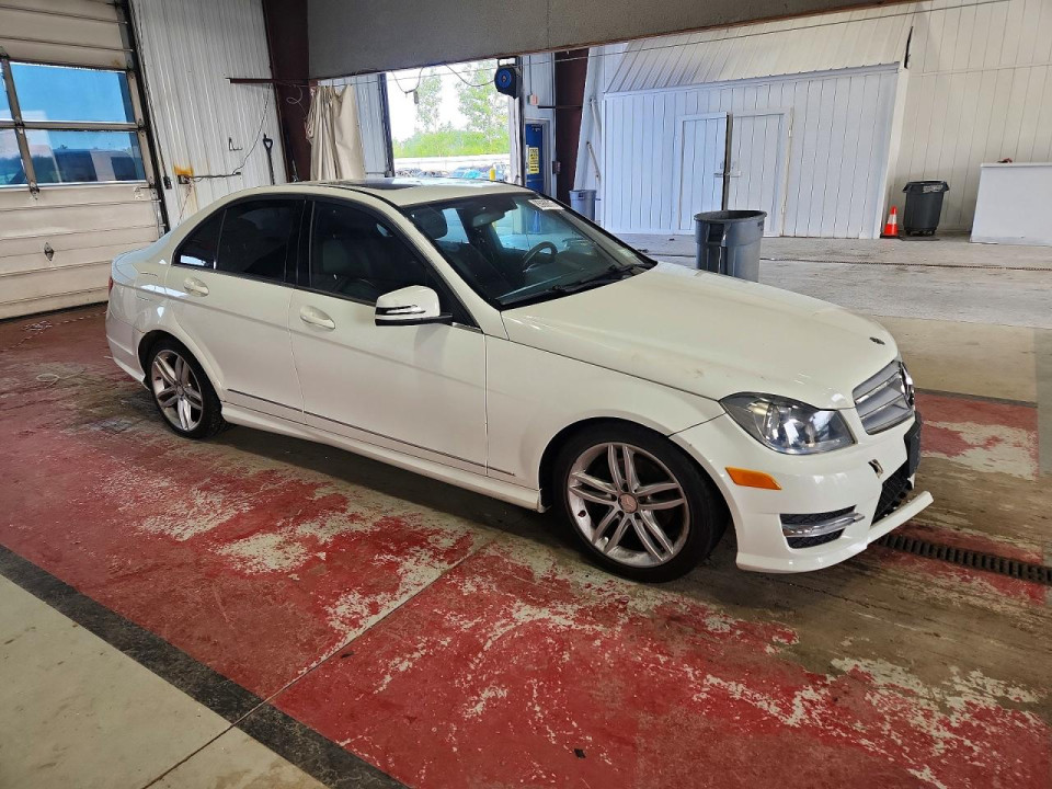 Mercedes-Benz C-CLASS 2012 — Copart
