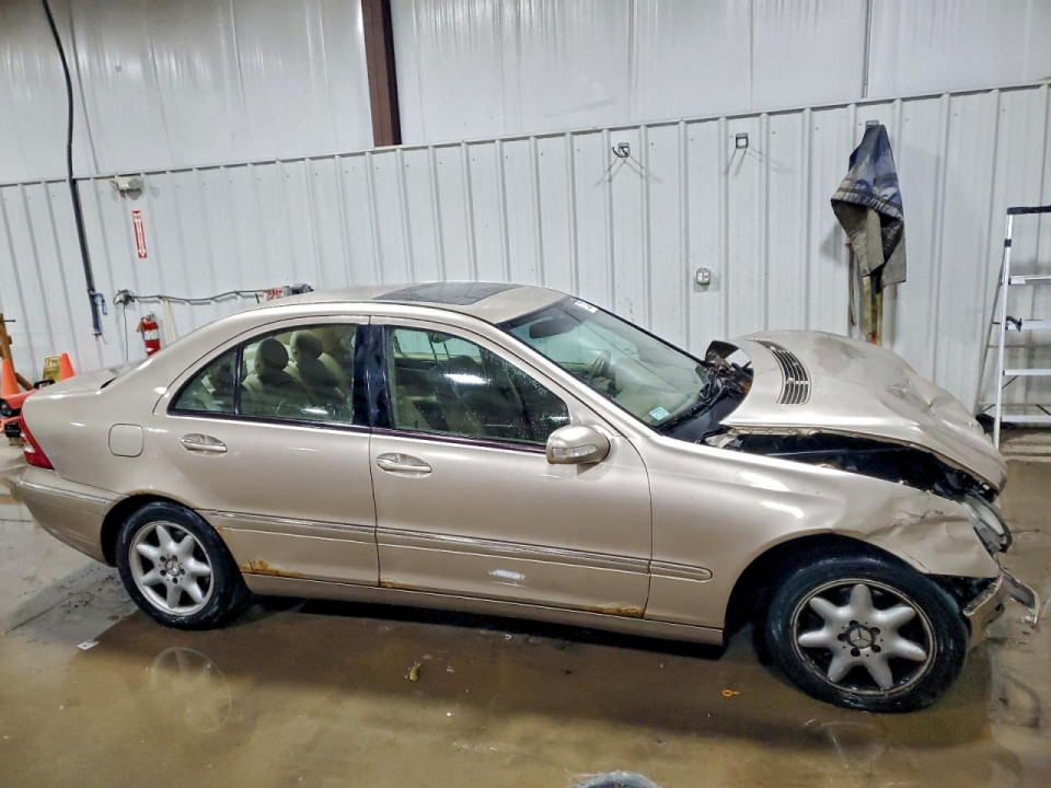 Mercedes-Benz C-CLASS 2003 — Copart