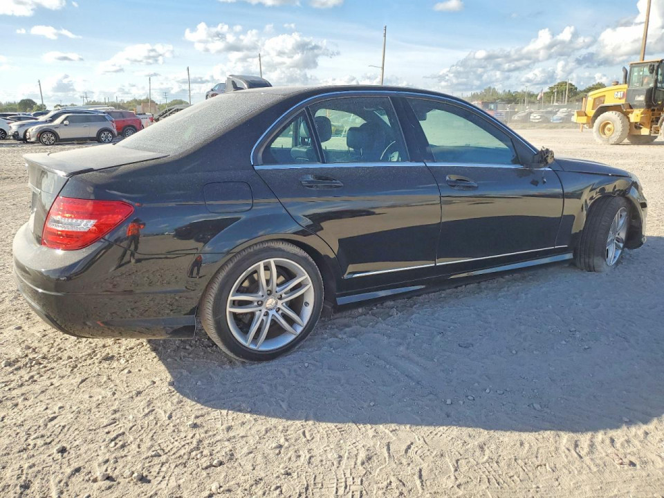 Mercedes-Benz C-CLASS 2013 — Copart