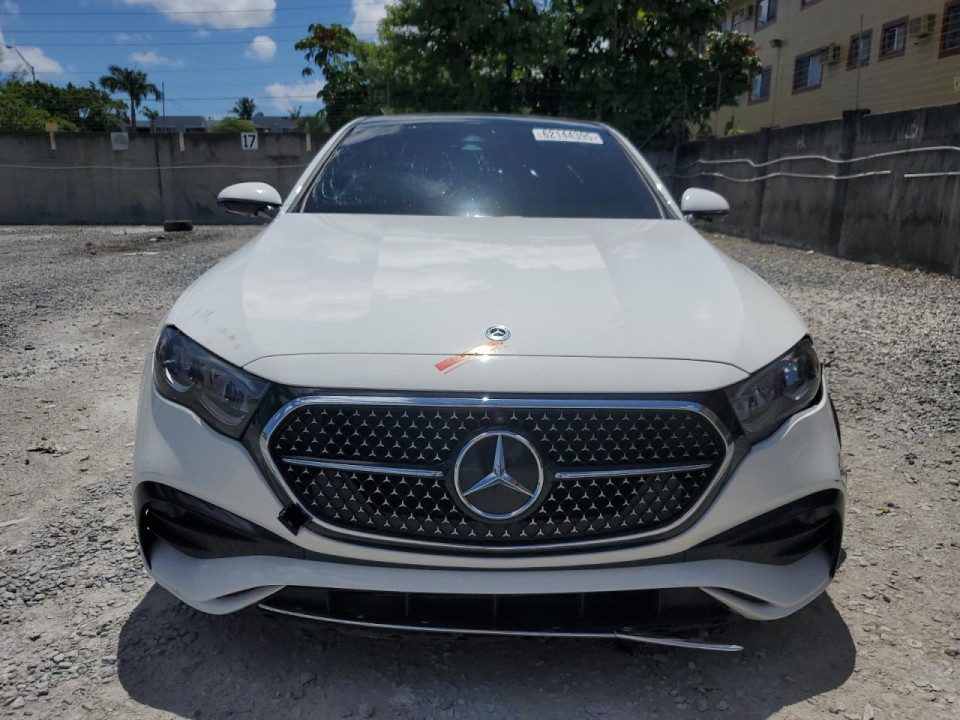 Mercedes-Benz E-CLASS 2024 — Copart