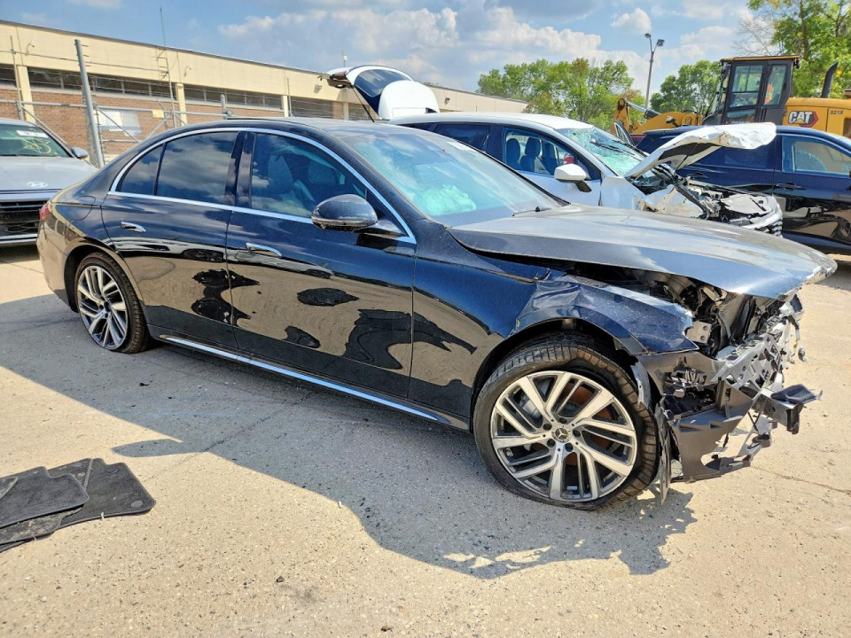 Mercedes-Benz E-CLASS 2024 — Copart