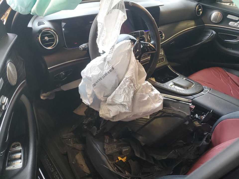Mercedes-Benz E-CLASS 2023 — Copart