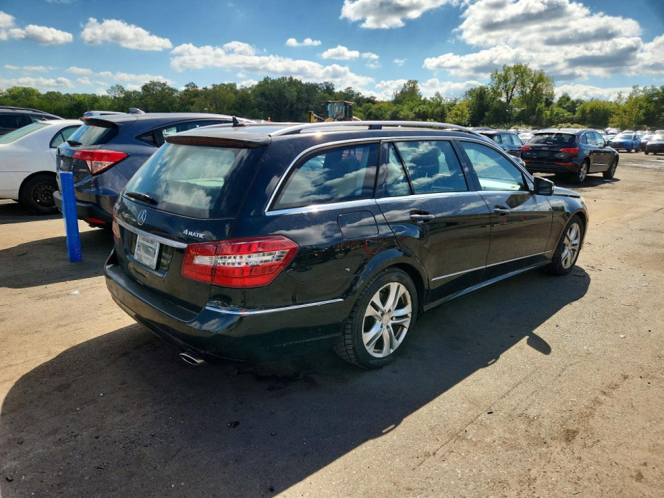 Mercedes-Benz E-CLASS 2011 — Copart