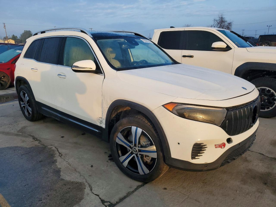Mercedes-Benz EQB 250+ 2023 — Copart