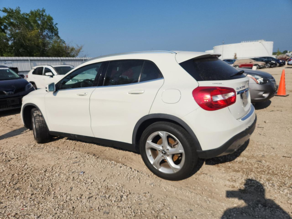 Mercedes-Benz GLA-CLASS 2018 — Copart