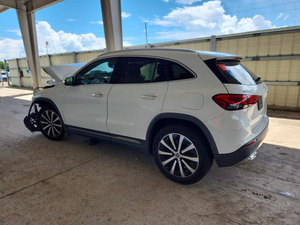 Mercedes-Benz GLA-CLASS 2021 — Copart