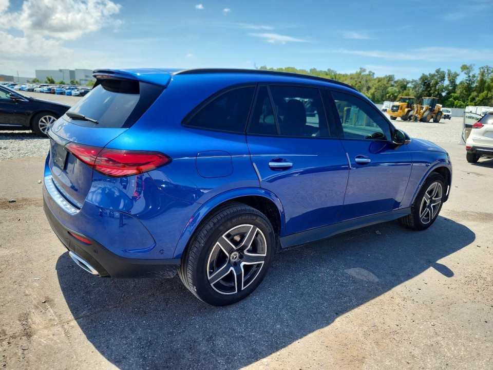 Mercedes-Benz GLC-CLASS 2024 — Copart