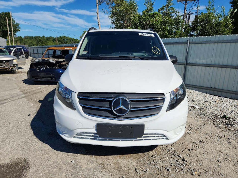 Mercedes-Benz METRIS 2023 — Copart