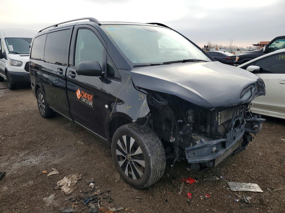 Mercedes-Benz METRIS 2023 — Copart