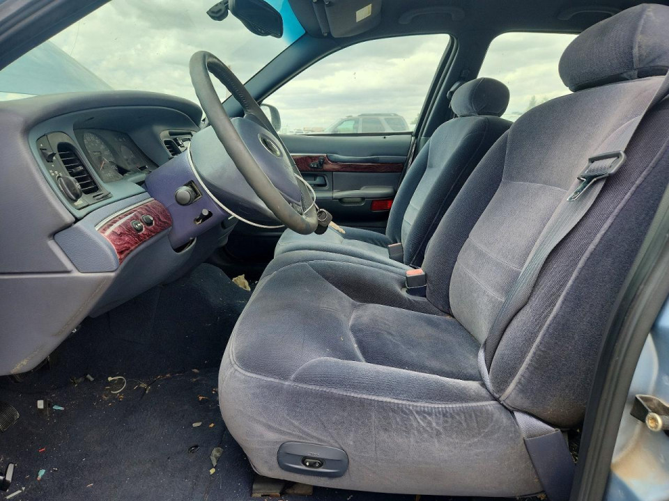 Mercury GRMARQUIS 2001 — Copart