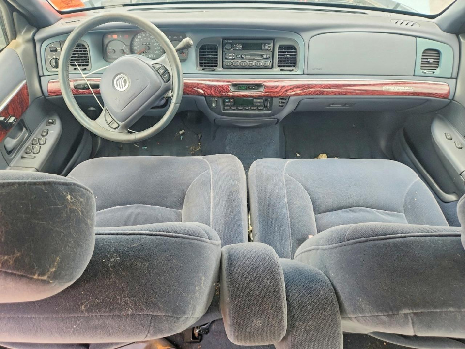 Mercury GRMARQUIS 2001 — Copart