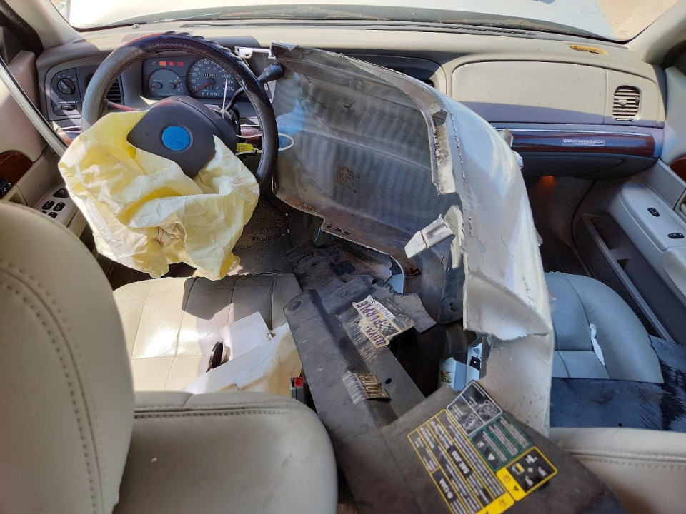 Mercury GRMARQUIS 2003 — Copart