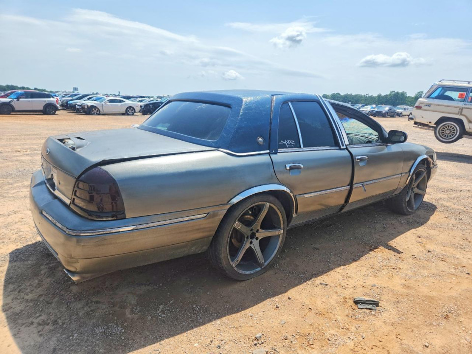 Mercury GRMARQUIS 2001 — Copart