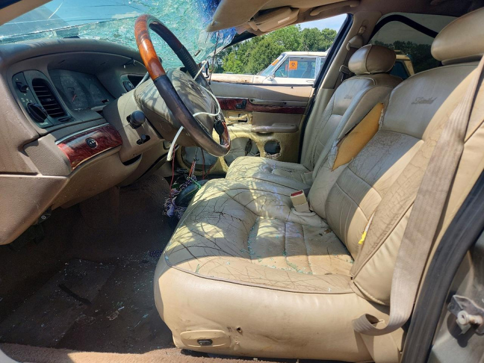 Mercury GRMARQUIS 2001 — Copart