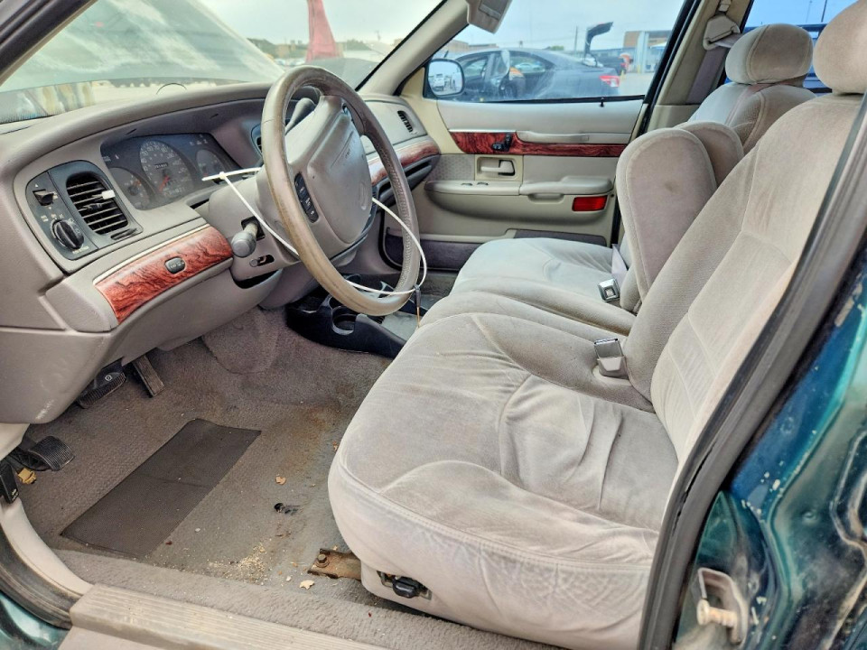 Mercury GRMARQUIS 2000 — Copart